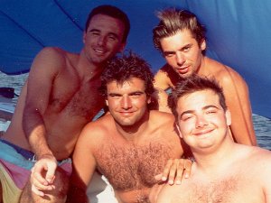 1992 - 08 Grecia Prima vacanza in barca. Siamo in 7, noi due, Mario, Fratini, Ida, Marco e Sandro. Dopo la solita tappa a brindisi si...