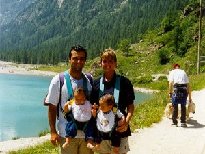 1998-06 Macugnaga A Febbraio non eravamo riusciti a fare la passeggiata e quindi ci riproviamo ora a Maggio; meta stabilita è il lago...