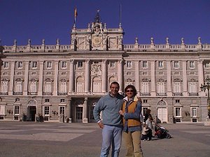 2002-02 Madrid Il nostro Regalo di Natale da nonna Bruna e Nonno Pino è un week-end a Madrid. Siamo in un albergo bellissimo (con...