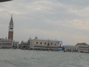 2011-06 Venezia Regalo di compleanno per Fabio. Voleva essere una sorpresa ma fra I vari impegni di lavoro non sono riuscita ad...