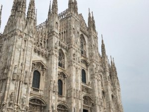 2018-06 tutti a Milano Arriviamo a Milano in due gruppi e ripartiamo in due gruppi diversi. Siamo nella nuova casa di via Castaldi e chiudiamo...