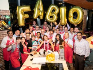 2019-06 PALT Fabio Party A Singapore c'e' il PALT e Adelyne la responsabile Marketing organizza una serata bellissima per festeggiare il...