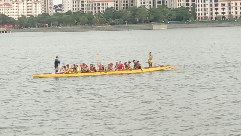 2016 Sabato paddlers Singapore