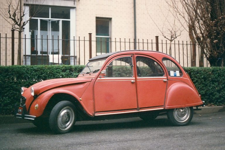 1996 Citroen 2CV Fragola